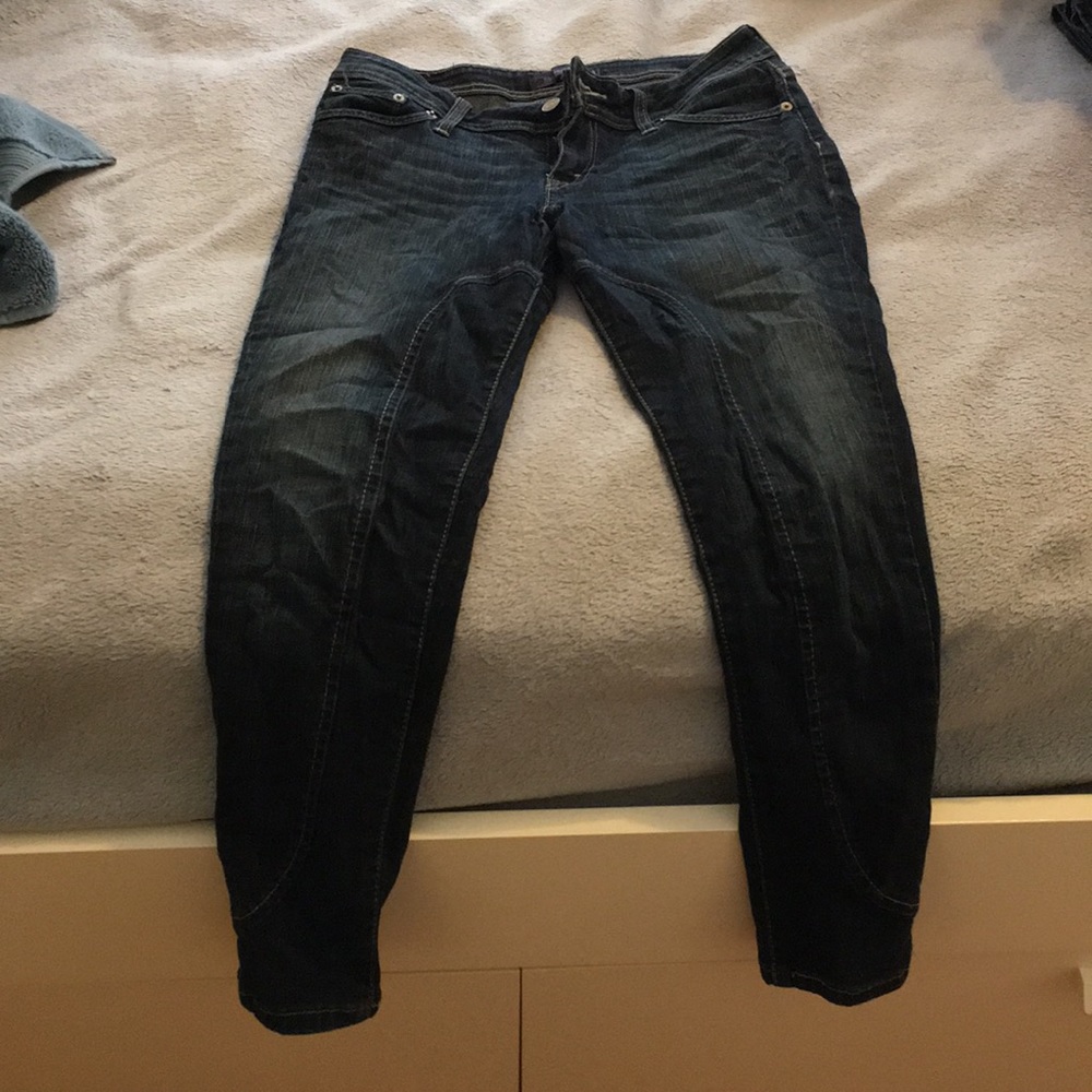 LEVI JEANS